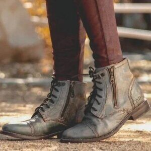 Bed/Stu Cobbler Series Bonnie Boots Taupe Size 6